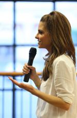 MARIA MENOUNOS Signig Book in Huntington Beach