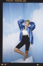 MILEY CYRUS - Bangerz Album Photoshoot