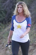 RACHEL HUNTER Hiking at Runyon Canyon in Hollywood