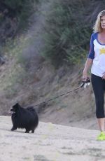 RACHEL HUNTER Hiking at Runyon Canyon in Hollywood