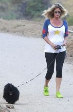RACHEL HUNTER Hiking at Runyon Canyon in Hollywood