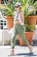 SARAH MICHELLE GELLAR Out and About in Beverly Hills 0306