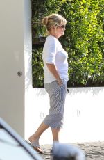 SELENA GOMEZ Leaves Cecconi