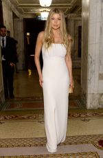 STACY FERGIE FERGUSON at 2014 AMFAR Inspiration Gala in New York