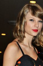 TAYLOR SWIFT at Narita International Airport in Tokyo