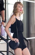TAYLOR SWIFT Leaves Her Apartment in New York 1406