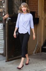 TAYLOR SWIFT Out and About in new York 1706