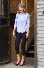 TAYLOR SWIFT Out and About in new York 1706