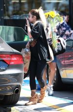 VANESSA HUDGENS Leaves Trader Joe