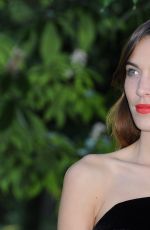 ALEXA CHUNG t Serpentine Gallery Summer Party