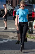 ALLISON WILLIAMS on the Set of Girls in Brooklyn