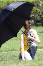 ANNE HATHAWAY on the Set of The Intern in New York