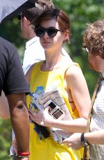 ANNE HATHAWAY on the Set of The Intern in New York
