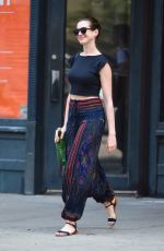 ANNE HATHAWAY Out and About in Brooklyn