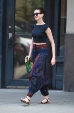 ANNE HATHAWAY Out and About in Brooklyn