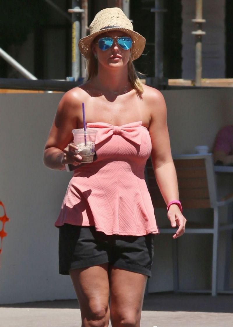 BRITNEY SPEARS Out and About in Los Angeles BRITNEY SPEARS Out and About in Los Angeles