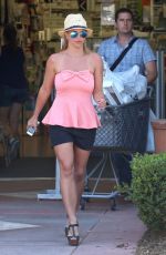 BRITNEY SPEARS Out and About in Los Angeles