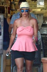 BRITNEY SPEARS Out and About in Los Angeles