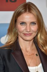 CAMERON DIAZ at S.. Tape Photocall in Beverly Hills