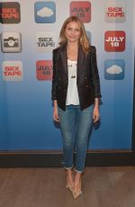 CAMERON DIAZ at S.. Tape Photocall in Beverly Hills