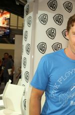 EVANGELINE LILLY at Warner Bros Signing Booth at Comic-con