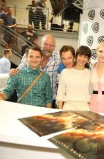 EVANGELINE LILLY at Warner Bros Signing Booth at Comic-con