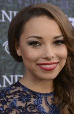 JESSICA PARKER KENNEDY at Outlander Premiere at Comic-con in San Diego