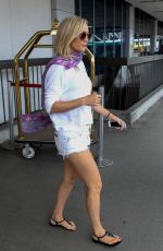 KATE HUDSON Arrives at LAX Airport 1507