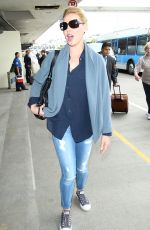 KATHERINE HEIGL Arrives at LAX Airport in Los Angeles