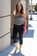 KELLY BROOK in Tights Heading to a Gym in Los Angeles