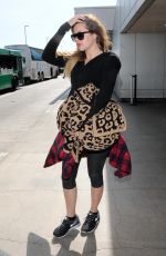 KHLOE KARDASHIAN Arrives at Los Angeles International Airport