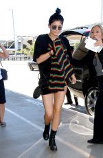 KYLIE JENNER at Los Angeles International Airport
