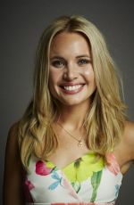 LEAH PIPES at The Originals Portraits at Comic-con 2014 in San Diego