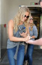 LEANN RIMES and Eddie Cibrian Arrives at Los Angeles Inernational Airport