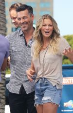 LEANN RIMES on the Set of Extra in Universal City