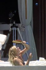 MARIA SHARAPOVA in Bikini on Vacation in Cabo San Lucas