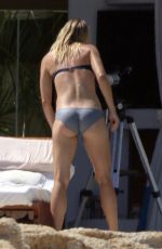 MARIA SHARAPOVA in Bikini on Vacation in Cabo San Lucas
