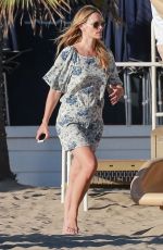 MOLLY SIMS at Jonathan Club in Santa Monica