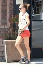 NATALIE PORTMAN Leaves Pilates Class in Los Feliz