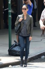 OLIVIA MUNN at The Newsroom Set in New York