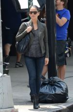 OLIVIA MUNN at The Newsroom Set in New York