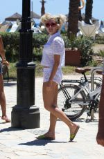 PIXIE LOTT Out and About in Marbella