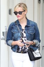 REESE WITHERSPOON Out and About in Los Angeles 1907