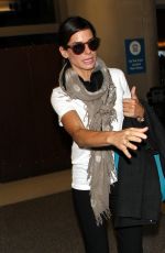 SANDRA BULLOCK Arrives ar LAX Airport in Los Angeles
