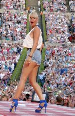 SARAH CONNOR Performs at a Concert in Berlin