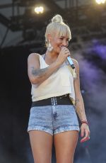 SARAH CONNOR Performs at a Concert in Berlin