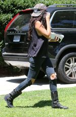 SELENA GOMEZ Leaves Ger Acting Coach in Los Angeles