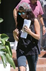 SELENA GOMEZ Leaves Ger Acting Coach in Los Angeles