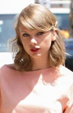 TAYLOR SWIFT in Short Skirt Out and About in New York