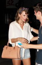 TAYLOR SWIFT Night Out in New York